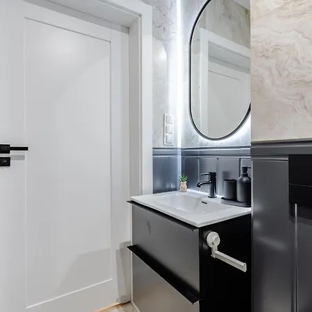 Piekary In The Center - 17 Poznań