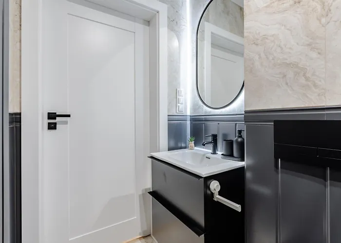 Piekary In The Center - 17 Poznan